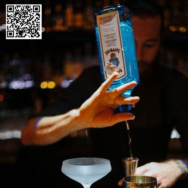 Rượu Bombay Sapphire