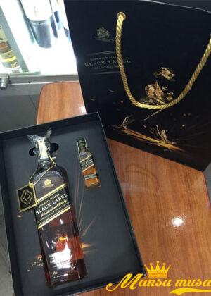 Johnnie Walker Double Black Label - Hộp Quà Tết 2023