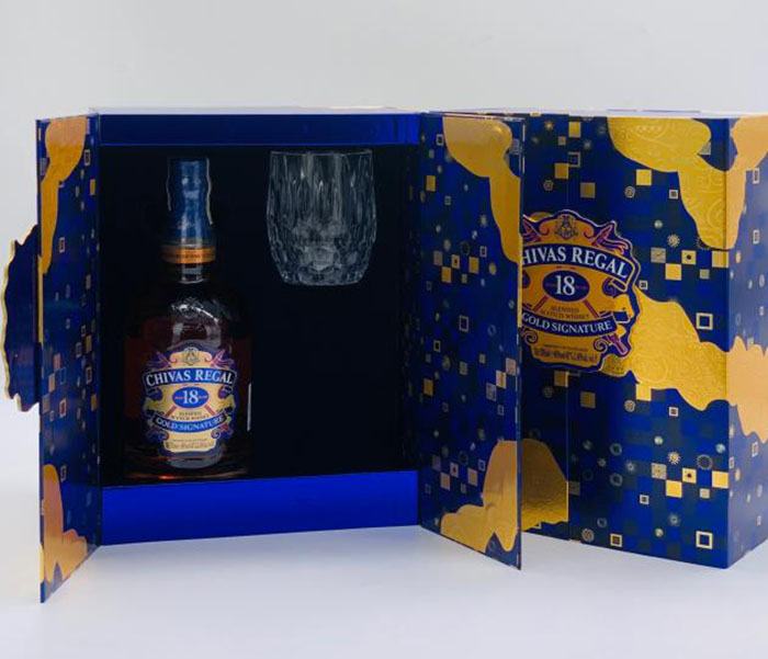 Rượu Chivas 18 năm