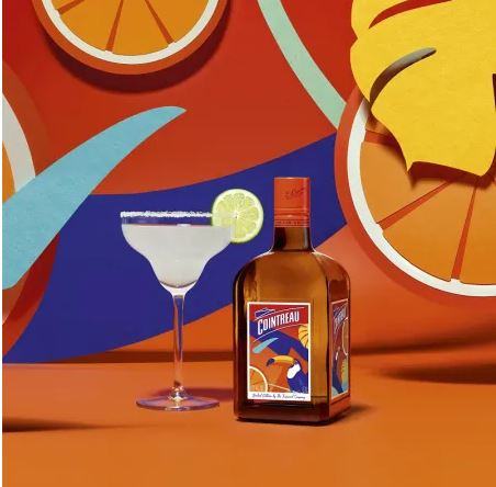 Rượu Cointreau Toucan