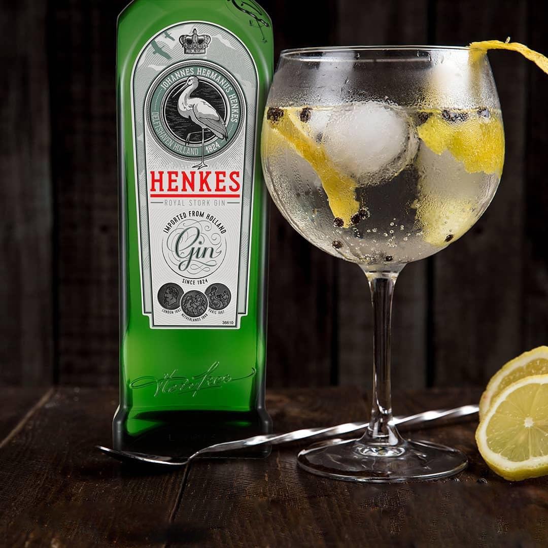 Rượu Gin Henkes