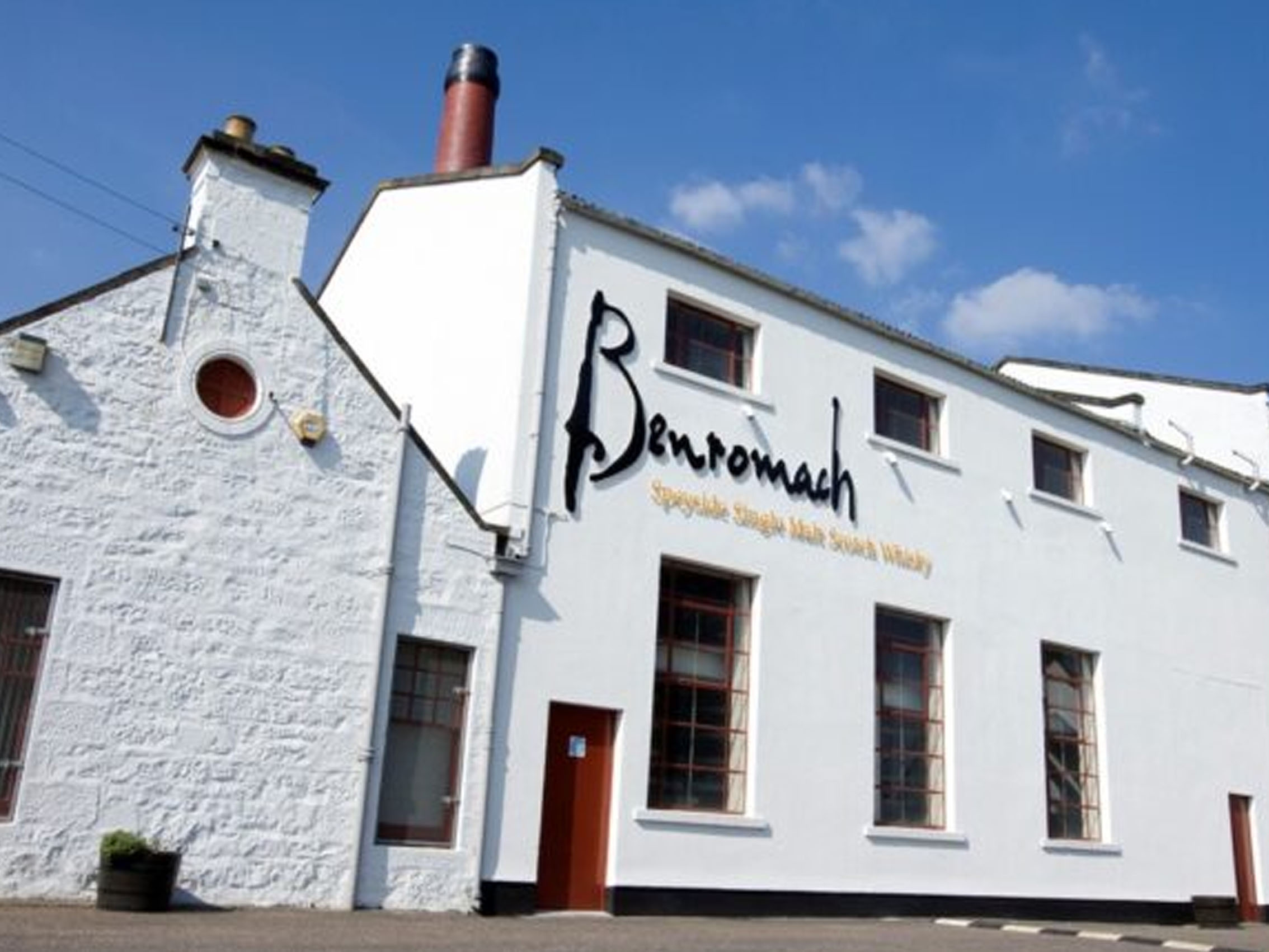 rượu benromach 2014 contrasts peat smoke bourbon cask