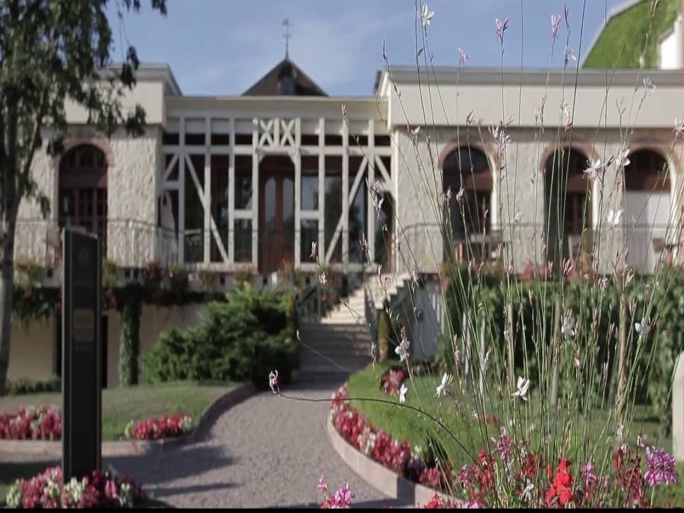 rượu champagne drappier urville côteaux champenois red