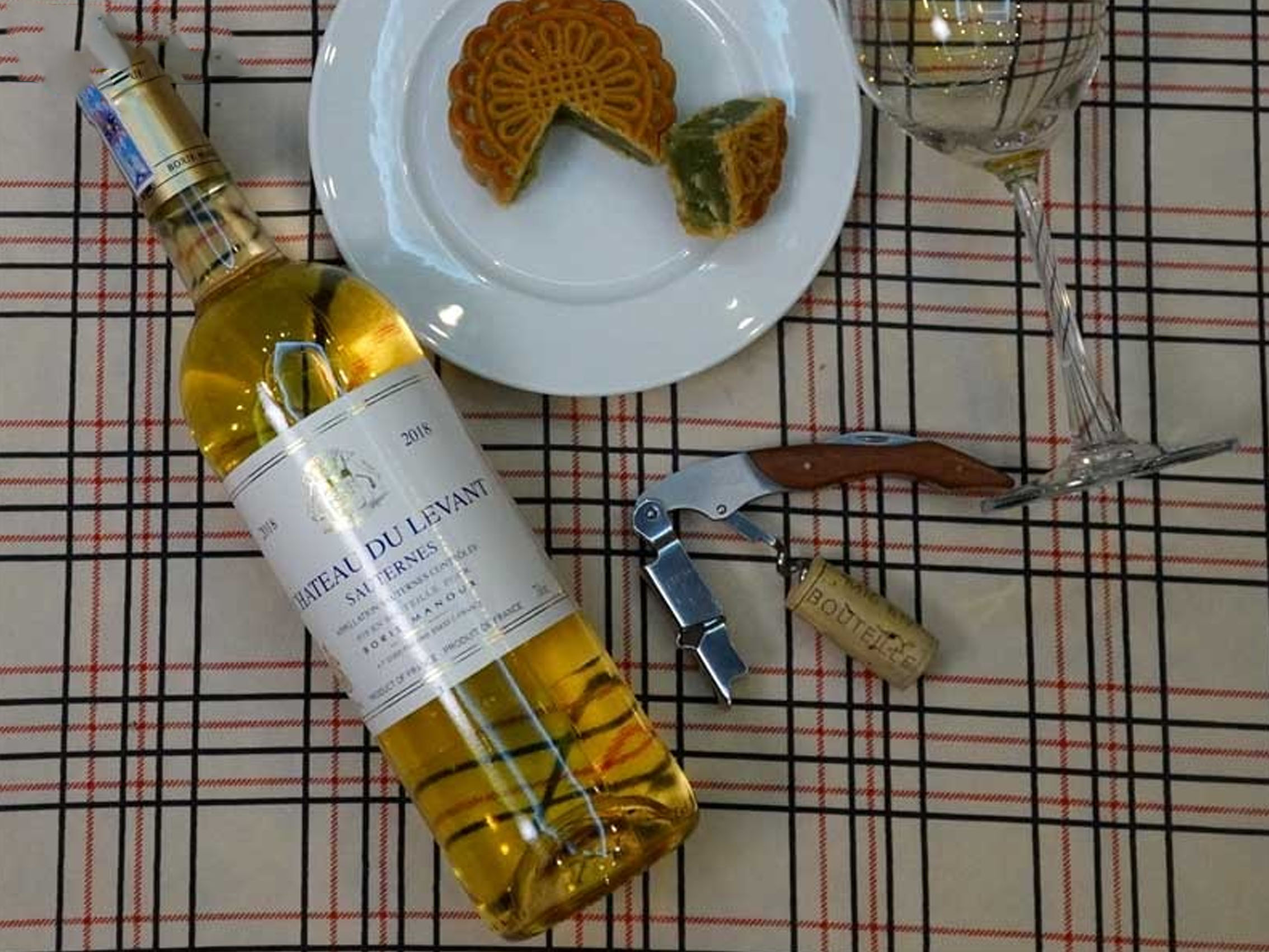 rượu vang château du levant