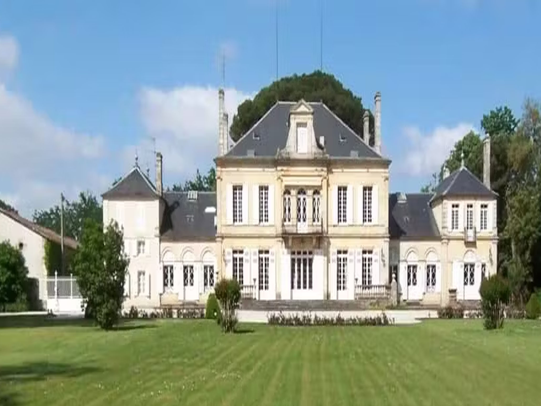 rượu vang château haut-bages monpelou