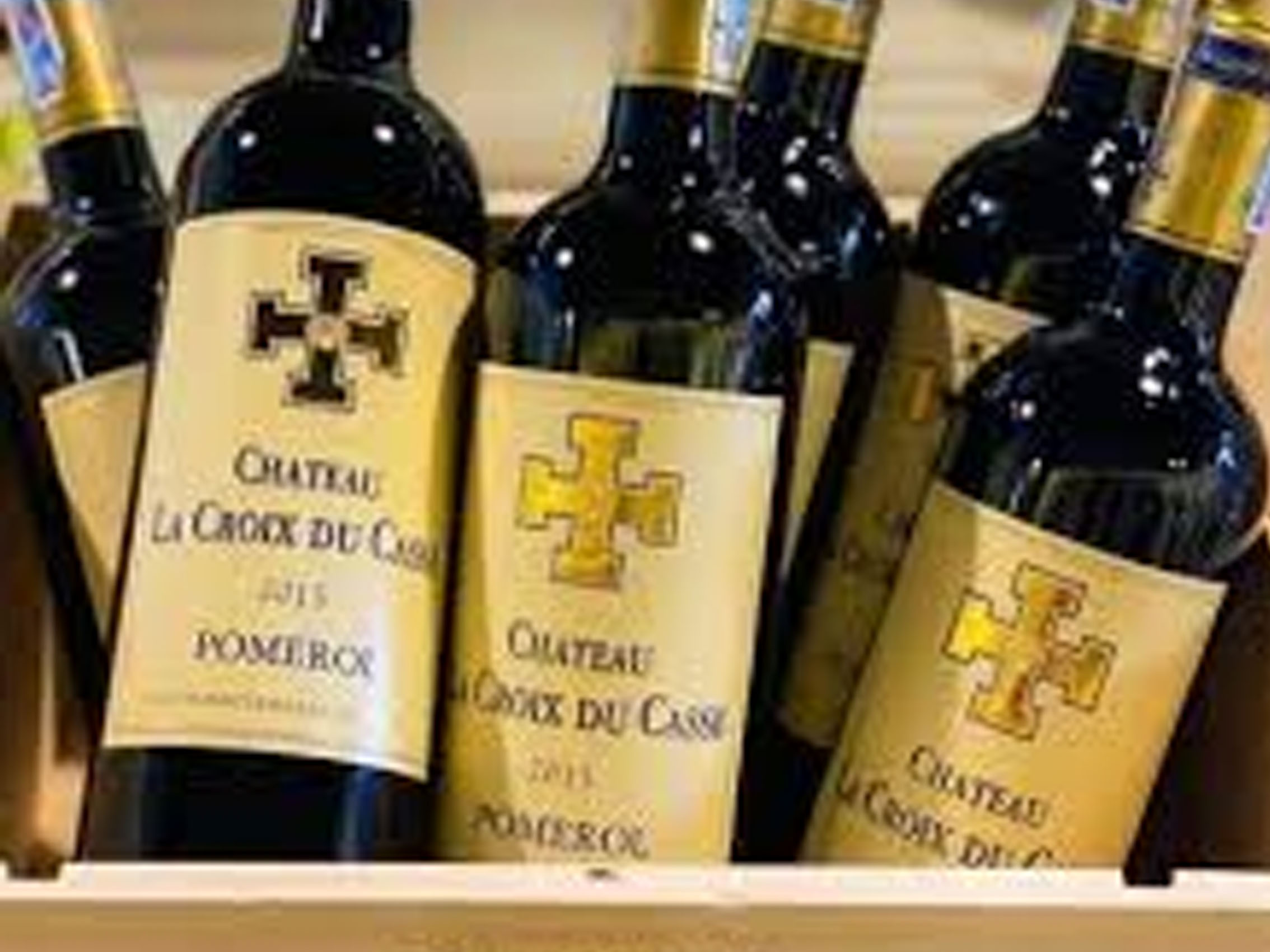 rượu vang château la croix du casse 2010