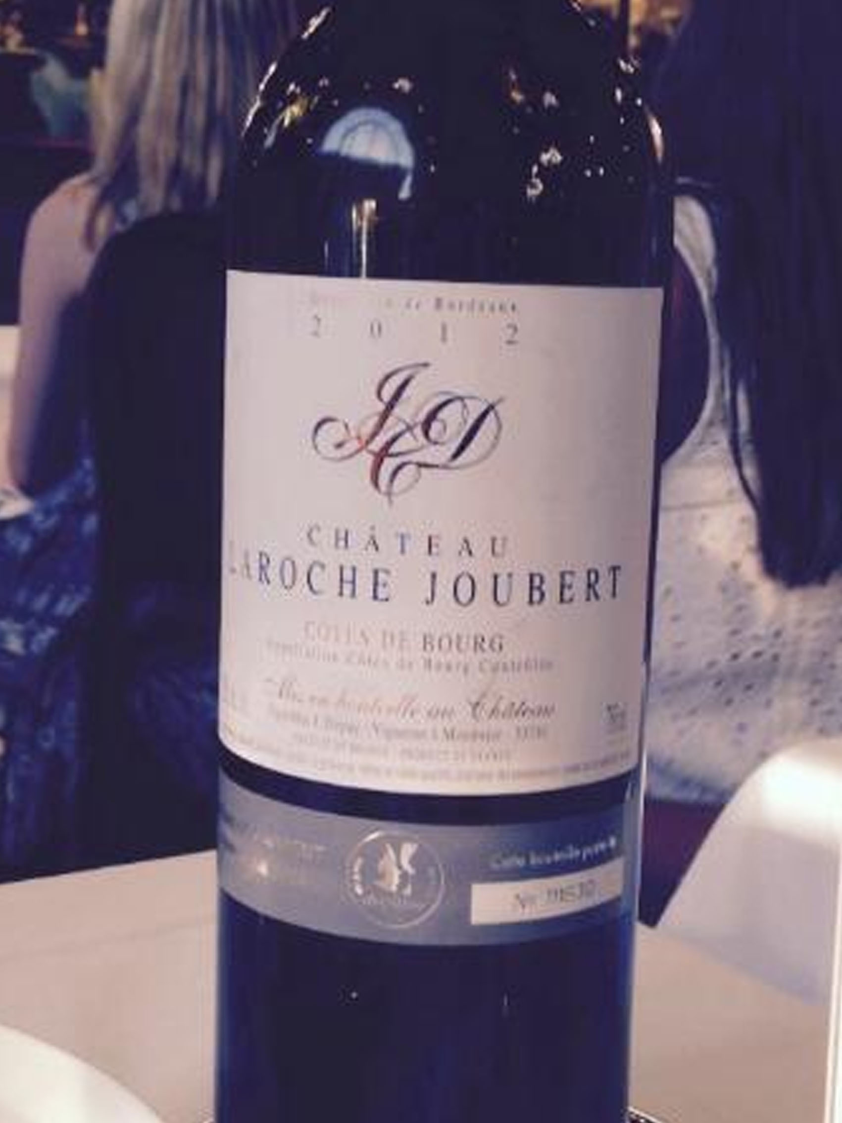 rượu vang château laroche joubert