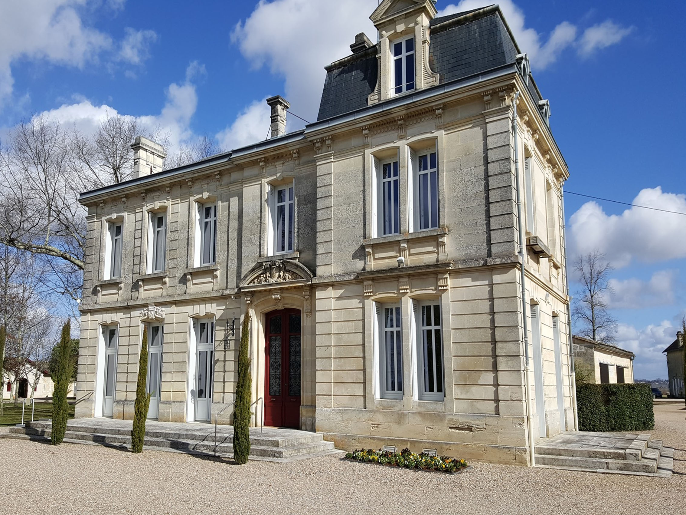 rượu vang château laroze saint émilion grand cru classé 2009