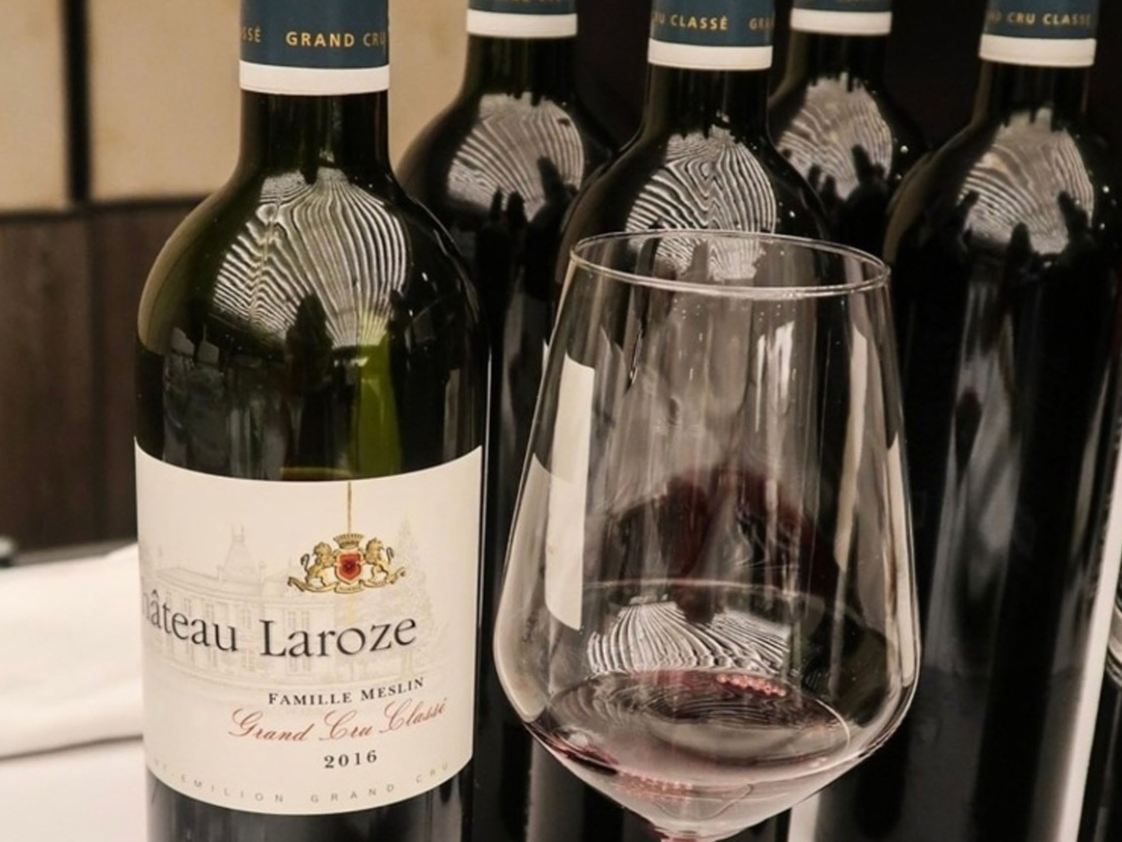 rượu vang château laroze saint émilion grand cru classé 2016