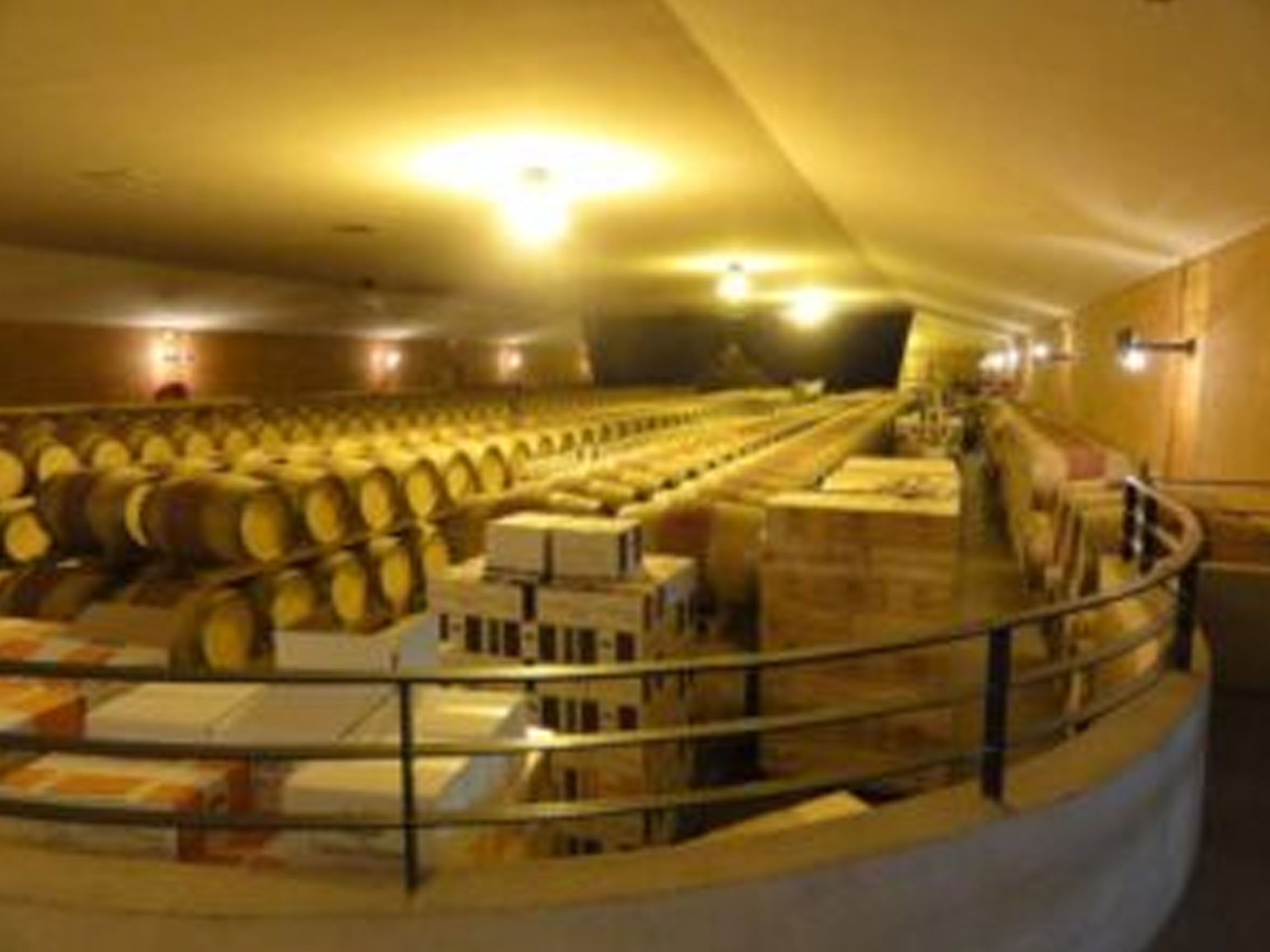 rượu vang château peyrabon cru bourgeois