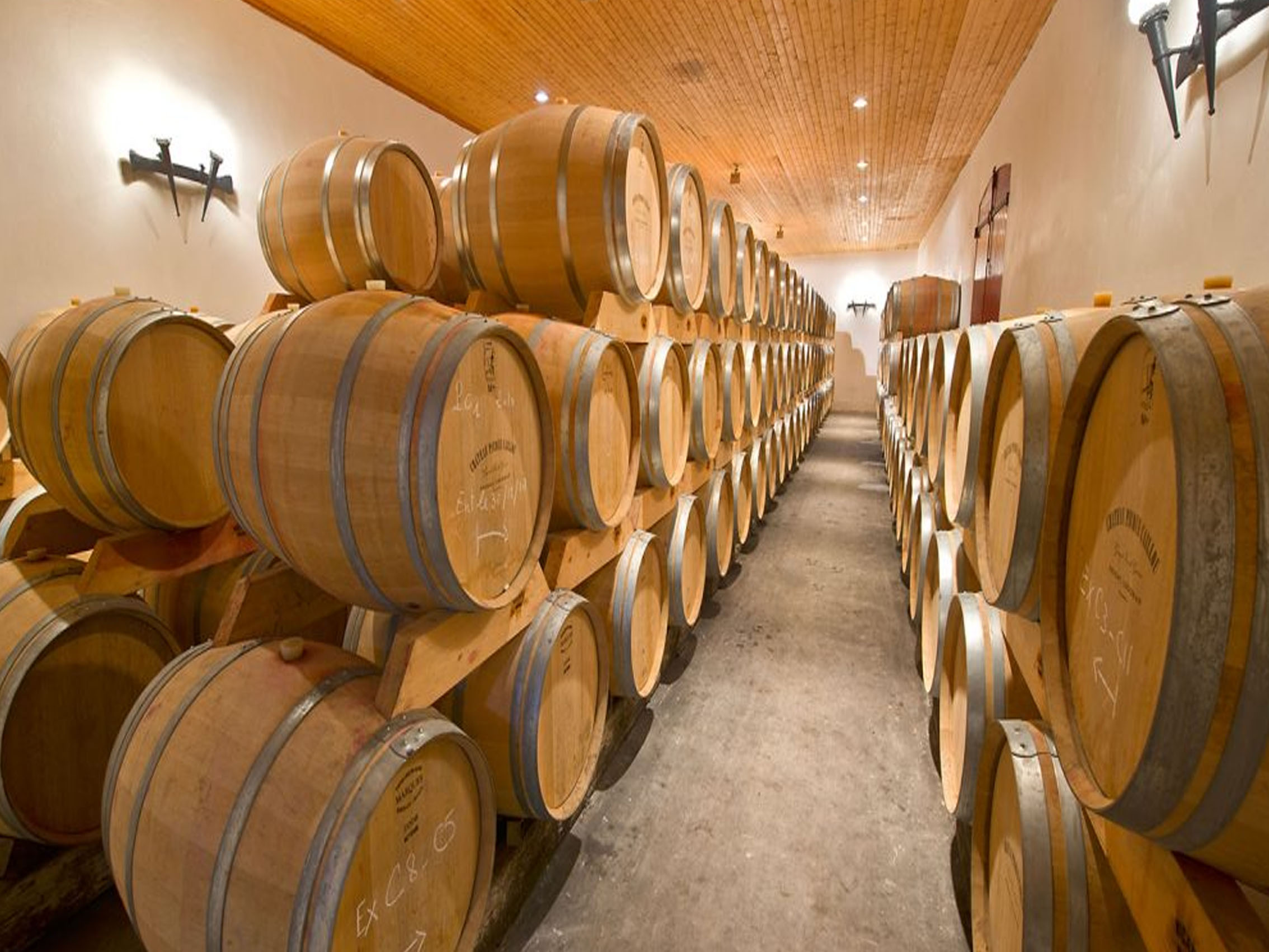 rượu vang château picque caillou