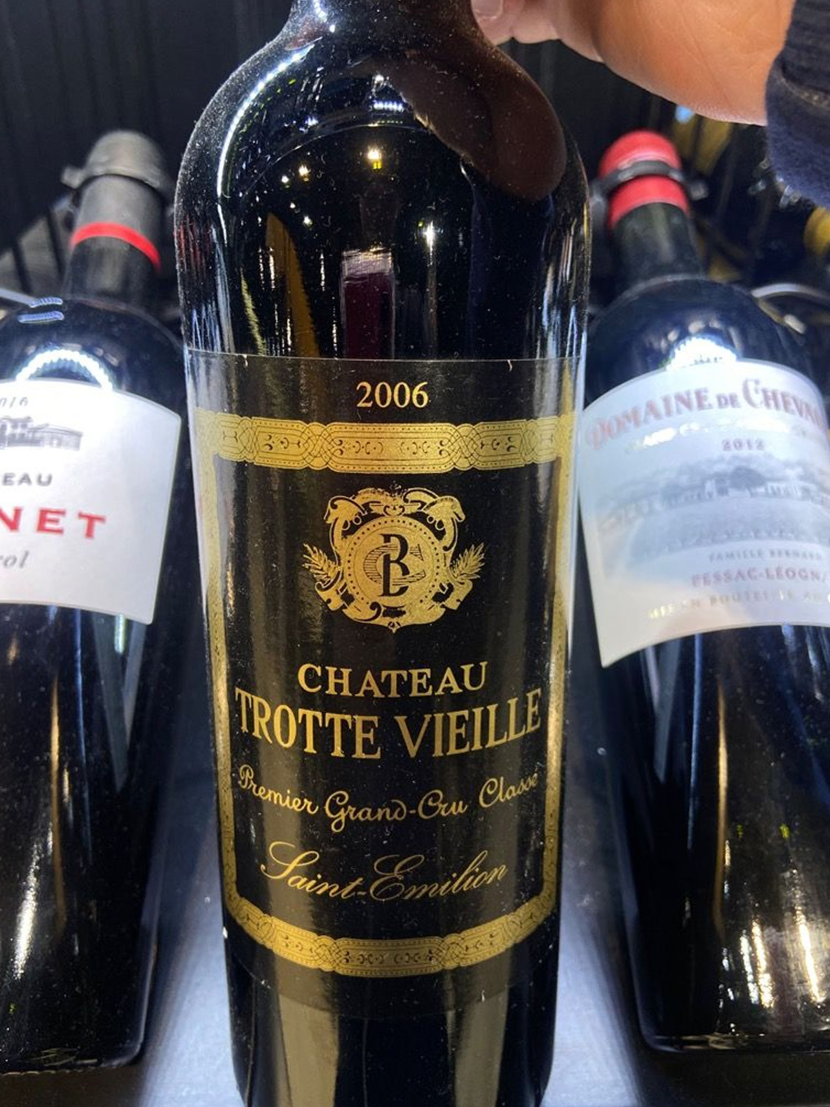 rượu vang château trotte vieille 2006