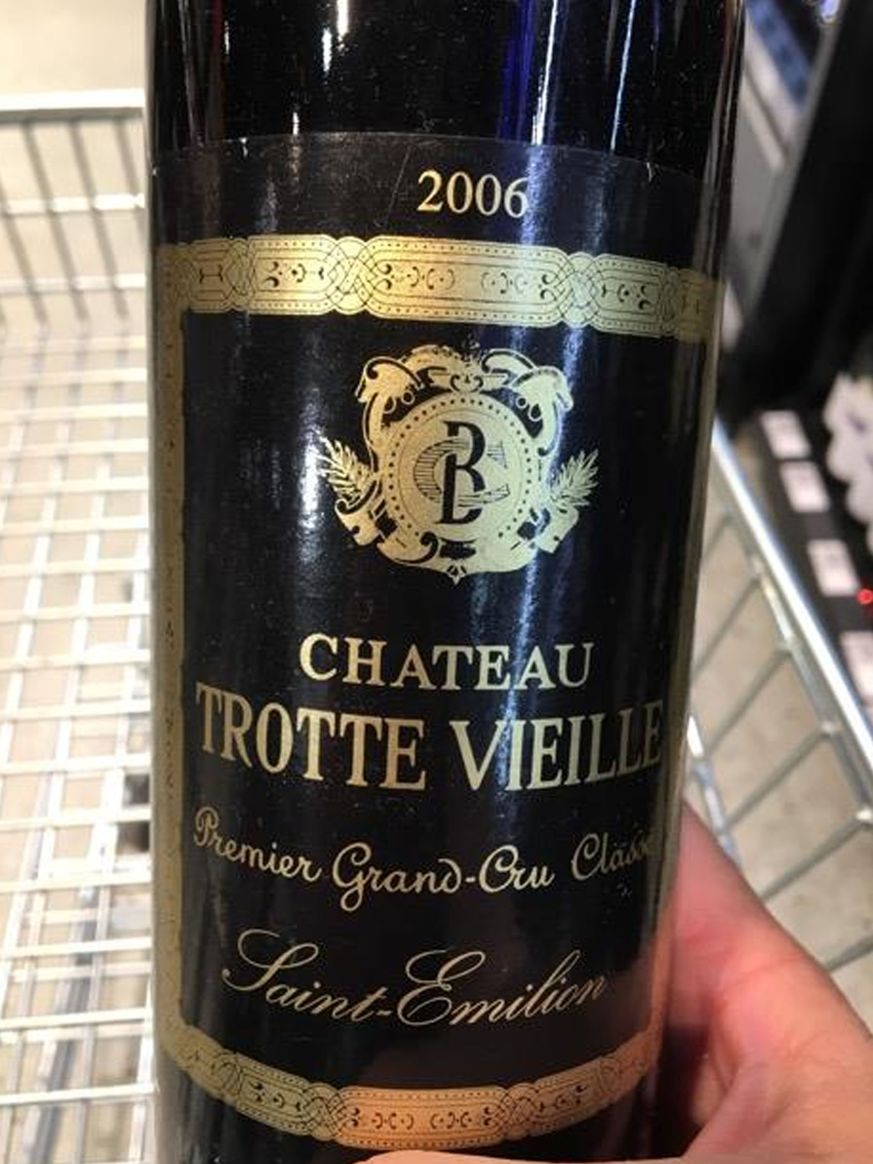 rượu vang château trotte vieille 2006