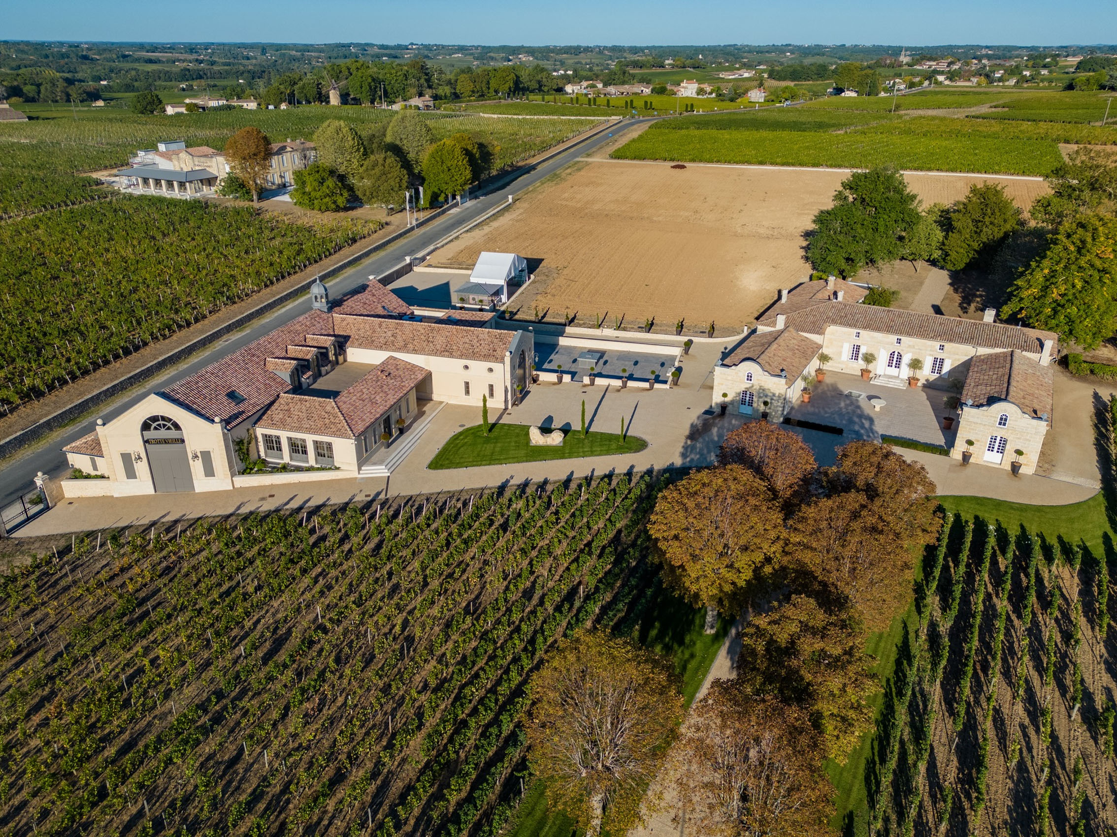 rượu vang château trotte vieille 2006