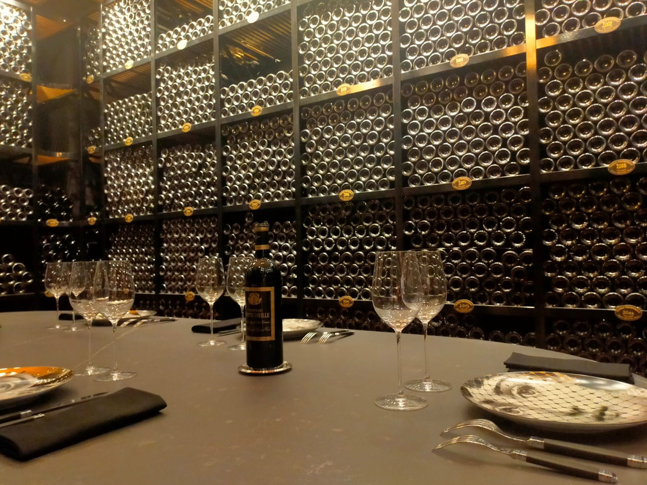 rượu vang château trotte vieille 2011