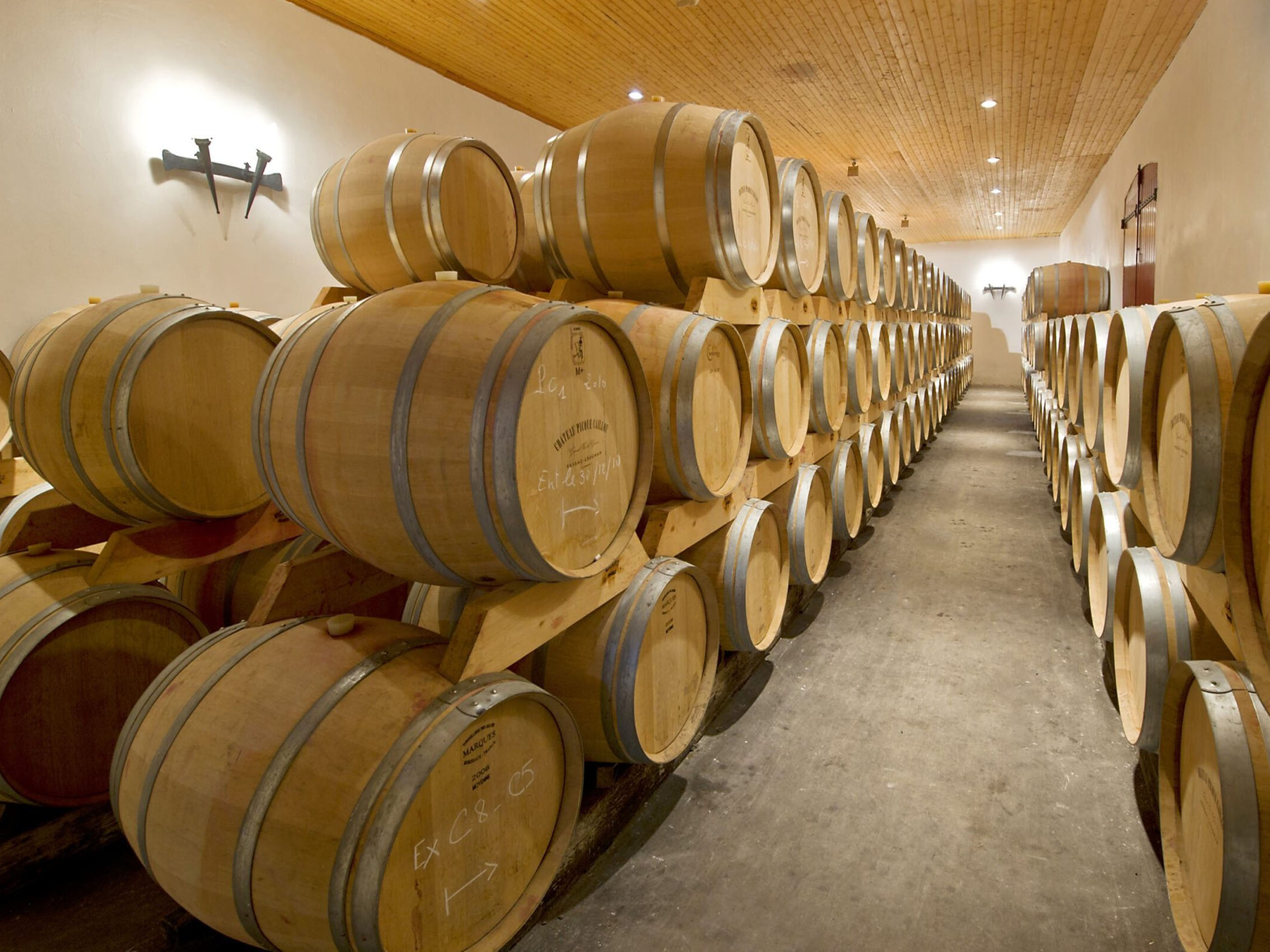 rượu vang la réserve de picque caillou