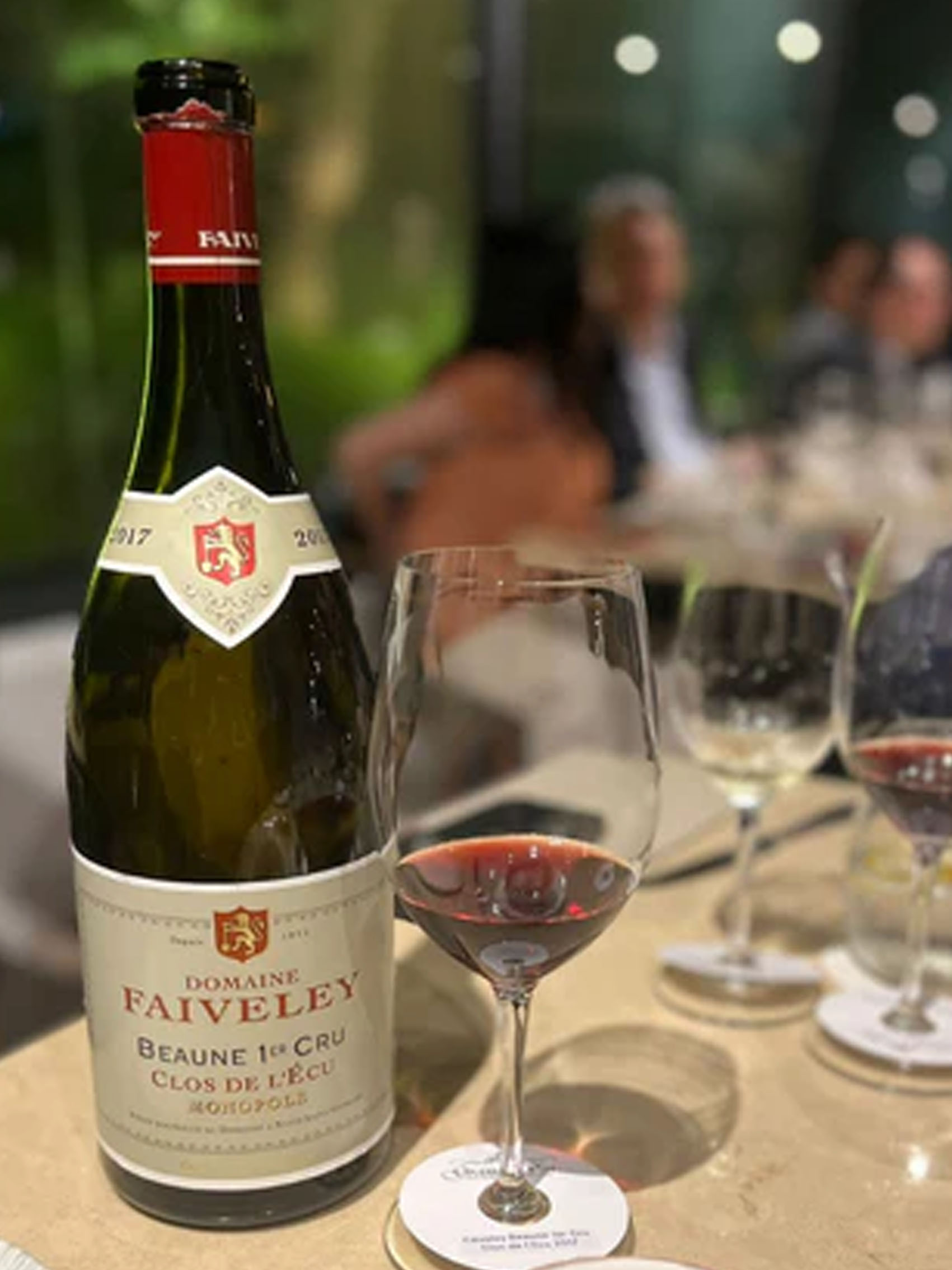 rượu vang domaine faiveley beaune 1er cru clos de l'ecu monopole