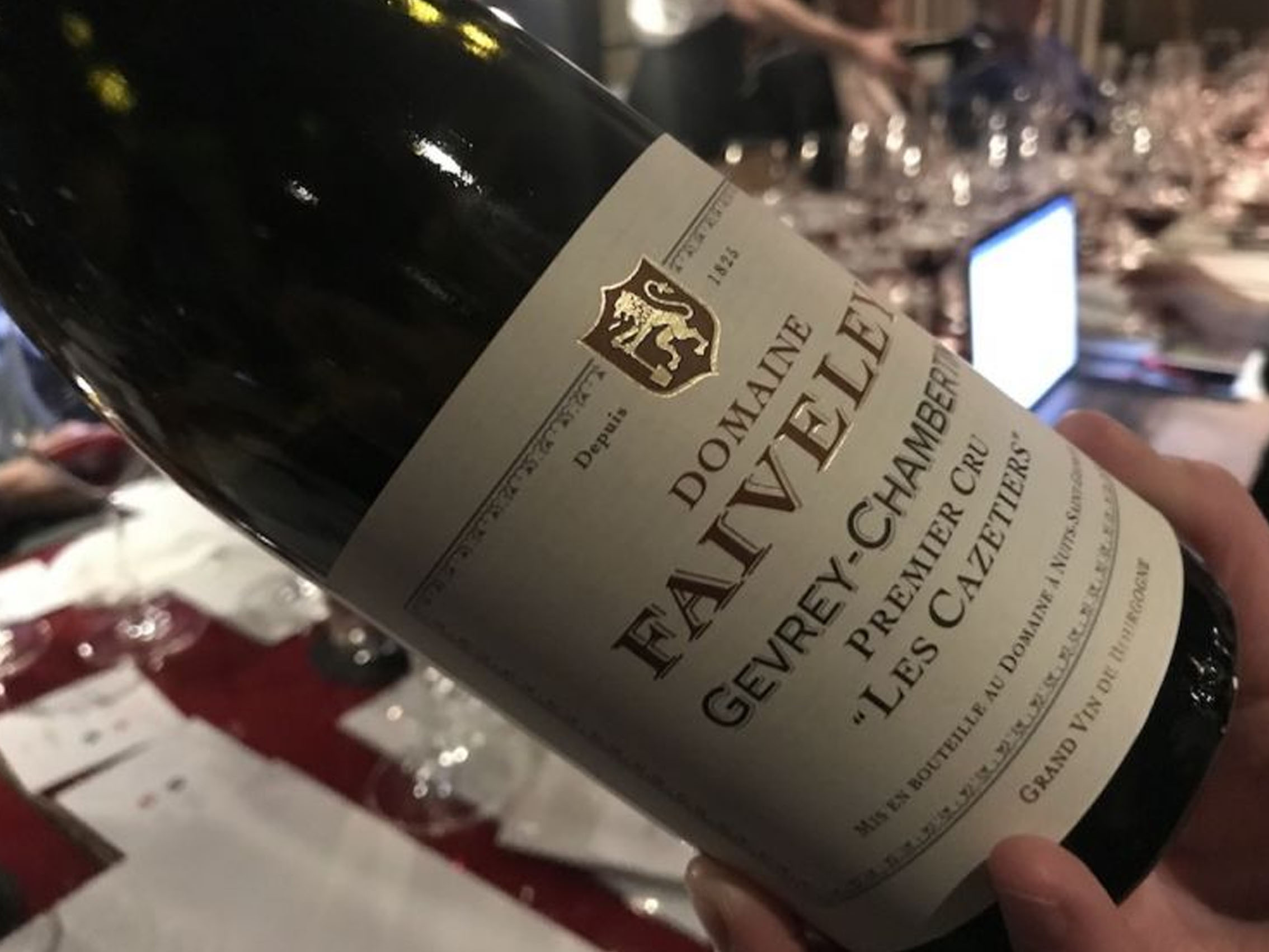 rượu vang domaine faiveley gevrey chambertin premier cru les cazetiers 2014