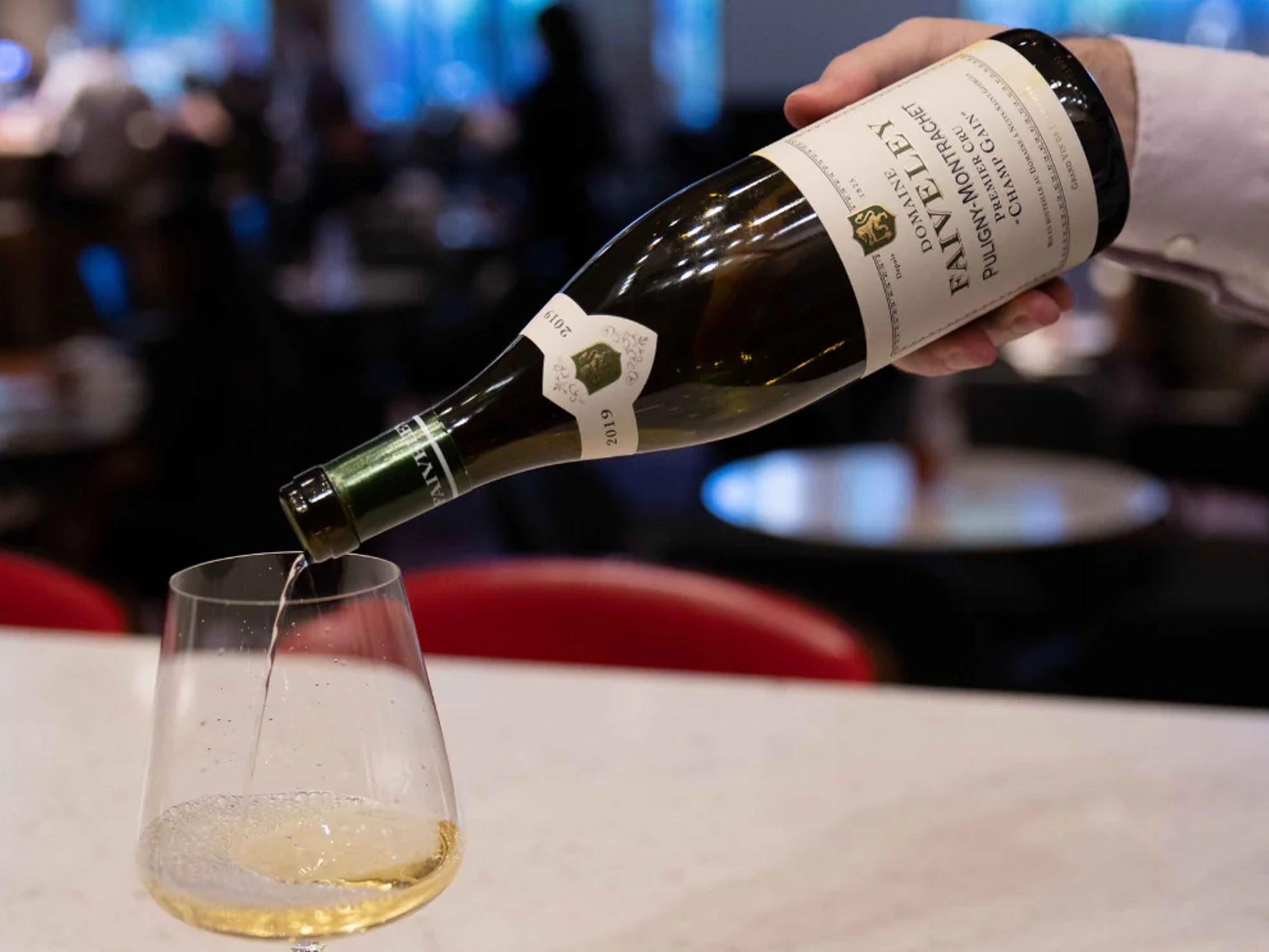 rượu vang joseph faiveley puligny-montrachet premier cru les referts