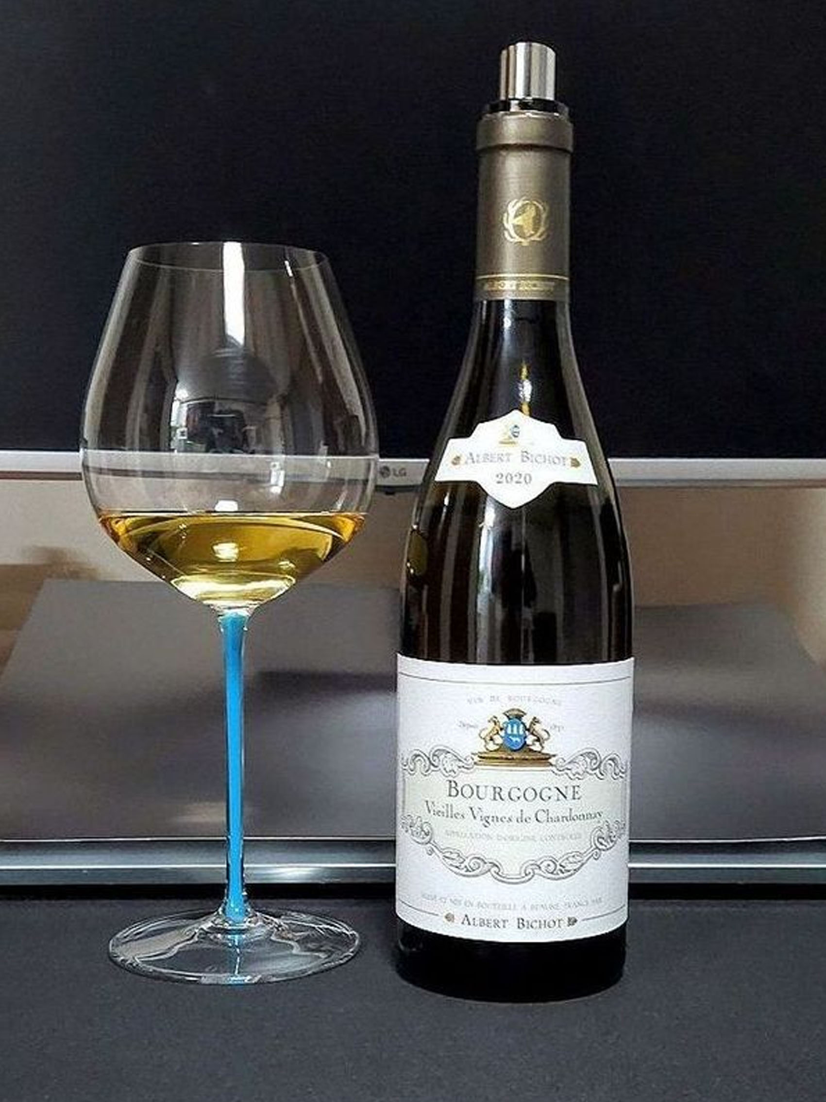 rượu vang pháp albert bichot bourgogne vieilles vignes de chardonnay