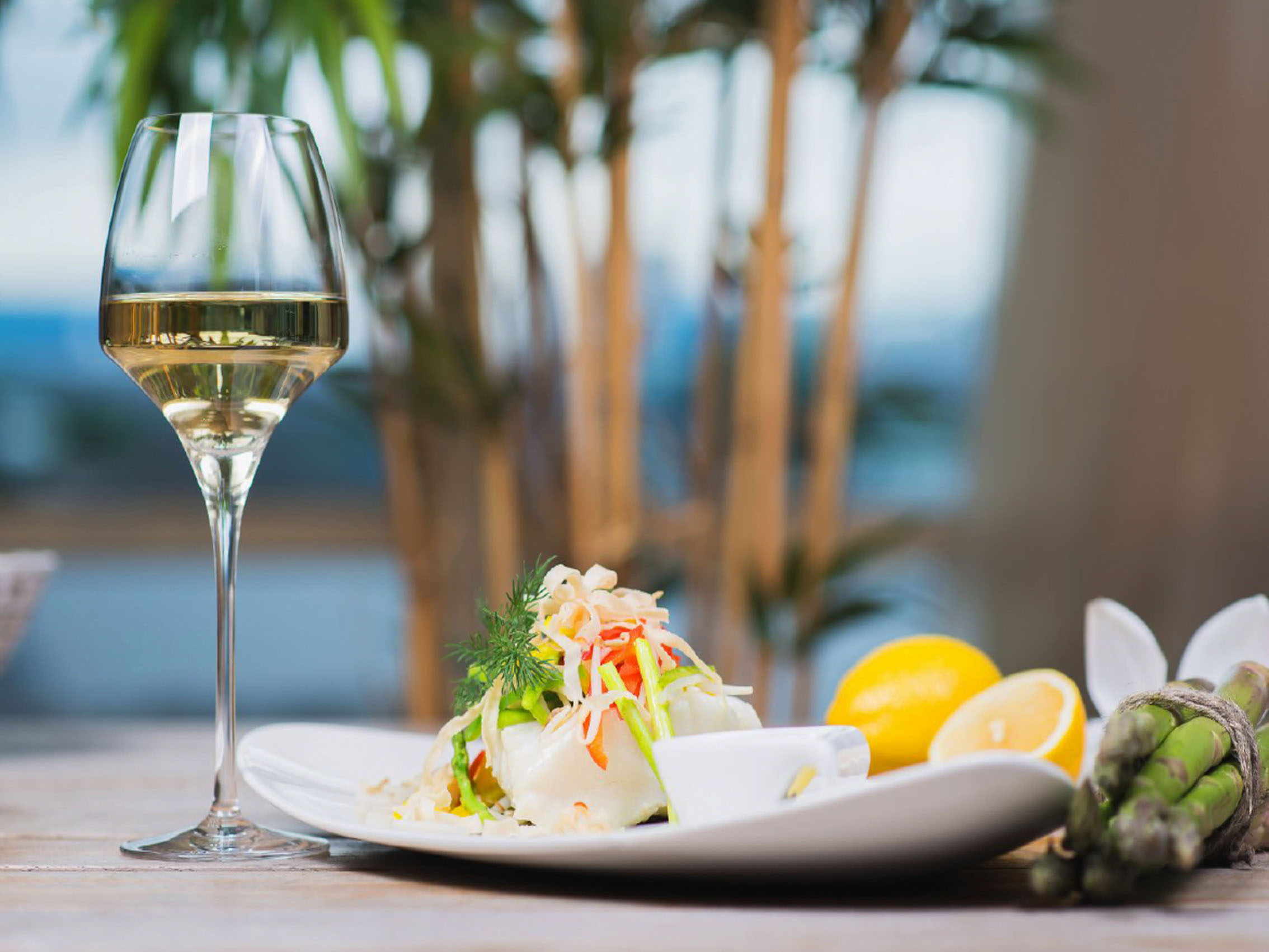 rượu vang pháp albert bichot domaine long-depaquit chablis grand cru moutonne monopole 2018