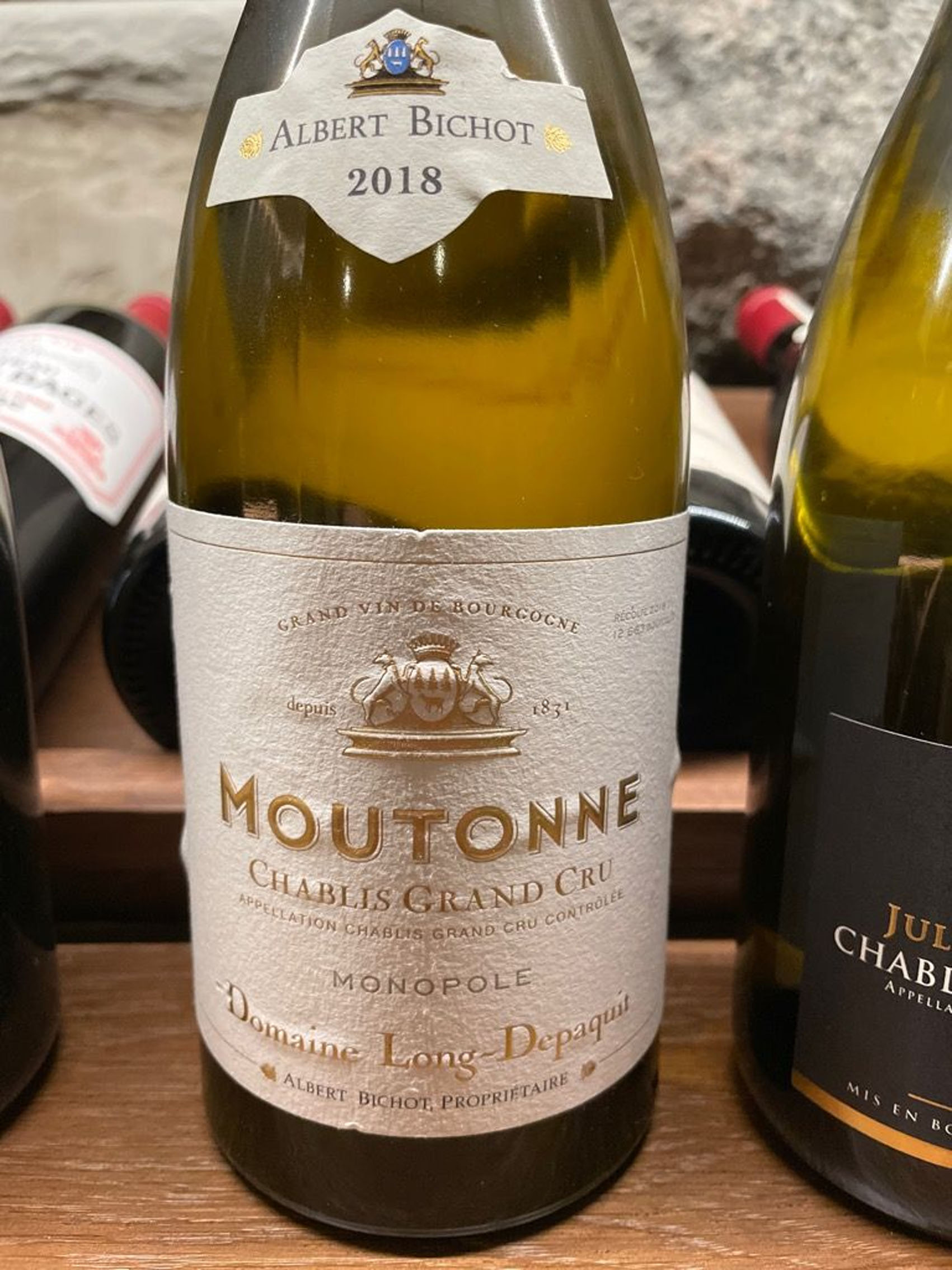 rượu vang pháp albert bichot domaine long-depaquit chablis grand cru moutonne monopole 2018