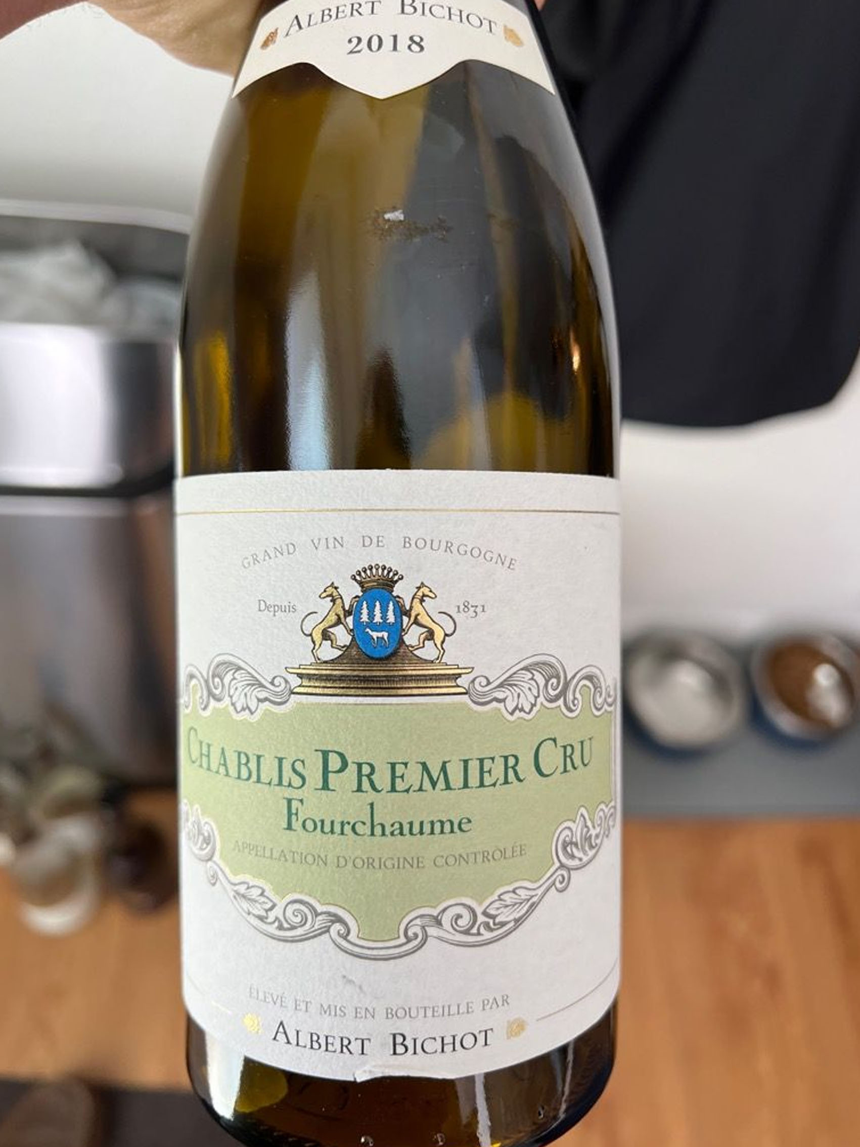 rượu vang pháp albert bichot domaine long depaquit chablis premier cru fourchaume