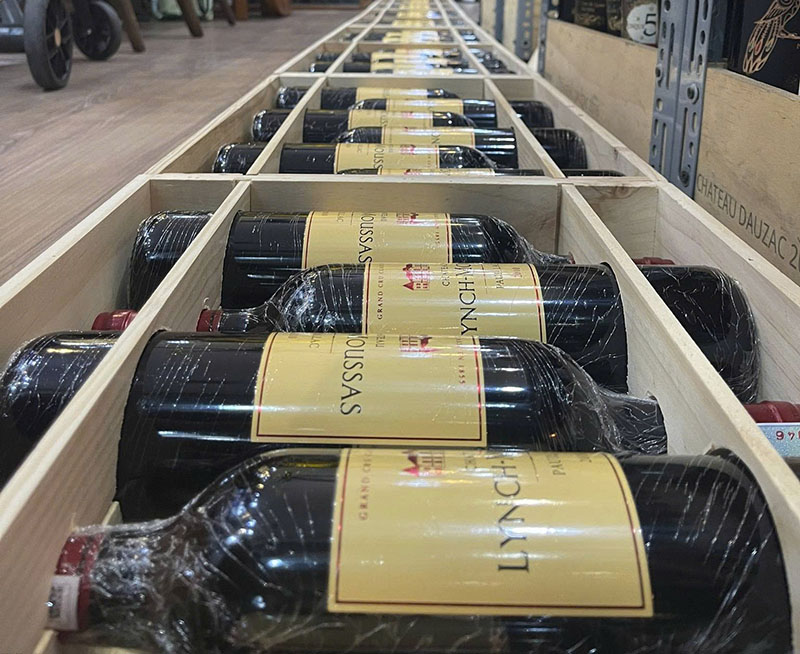 Château lynch moussas 2010: bản đánh giá toàn diện từ chuyên gia