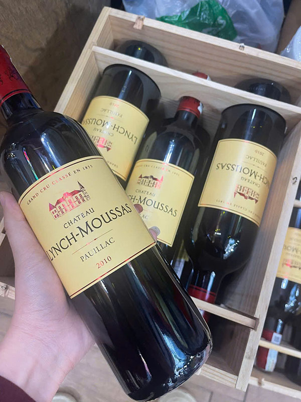 Château lynch moussas 2010: bản đánh giá toàn diện từ chuyên gia