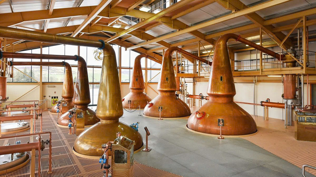 Giá rượu Chivas 18 hộp quà