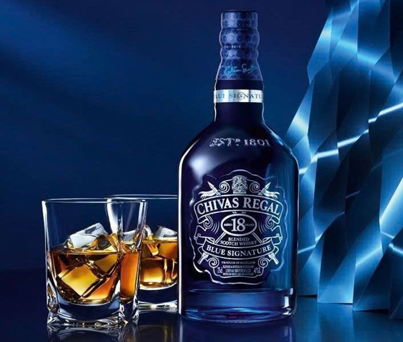 Giá rượu Chivas 18 hộp xanh