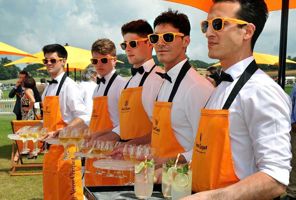 Jagermeister Orange: Rượu mùi cam Sicilian, hậu vị đắng