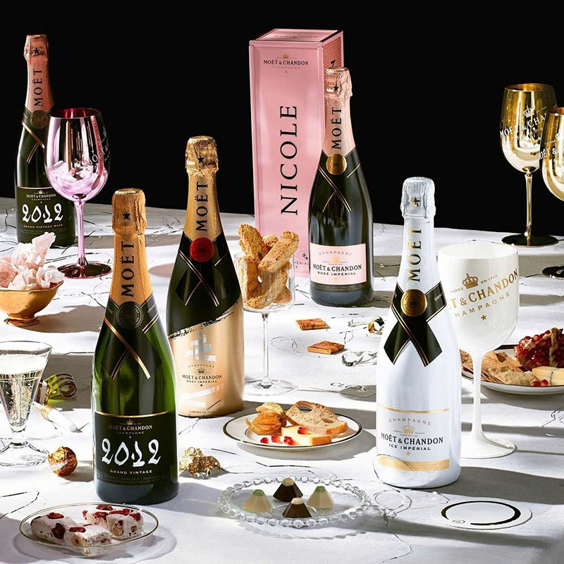 Kết hợp rượu vang và món ăn tiệc 30/4