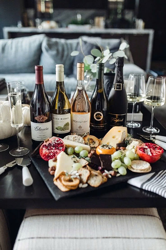 Kết hợp rượu vang và món ăn tiệc 30/4