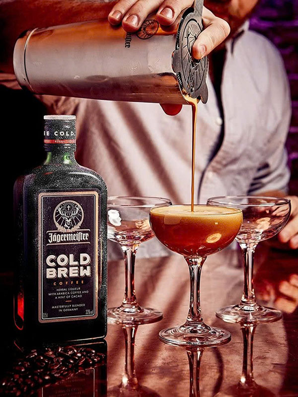 Khám phá 9 loại jagermeister và cách thưởng thức độc đáo