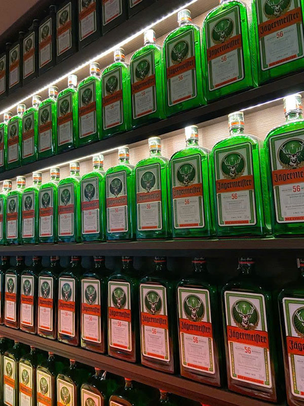 Khám phá 9 loại jagermeister và cách thưởng thức độc đáo