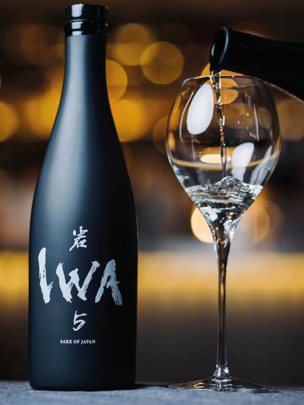 rượu sake iwa 5