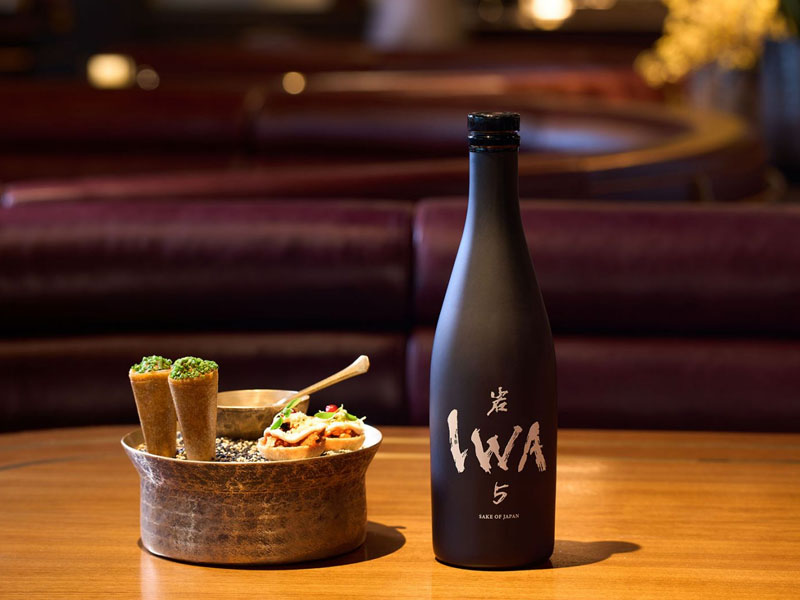 rượu sake iwa 5