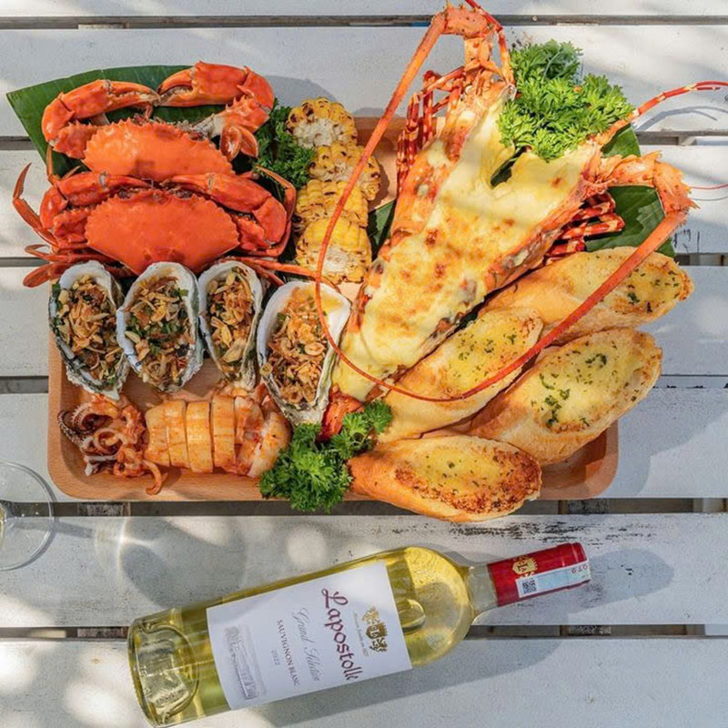 Rượu vang ăn với gì? Hướng dẫn chọn vang hợp mọi món ăn