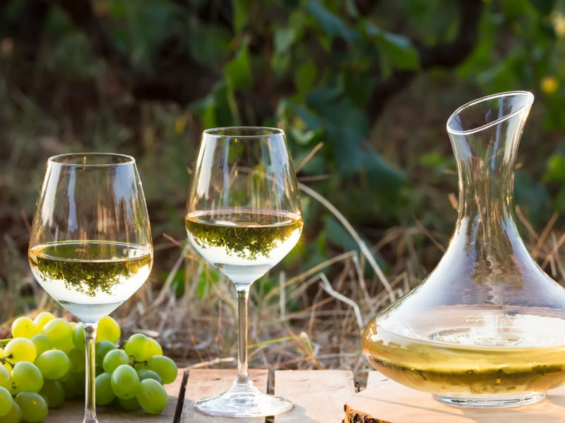 rượu vang castillo de monseran garnacha white