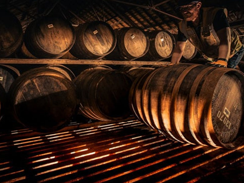 rượu whiskey macallan estate