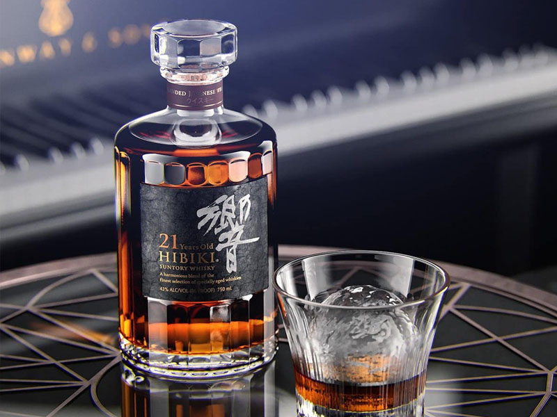 rượu whisky hibiki 21 năm