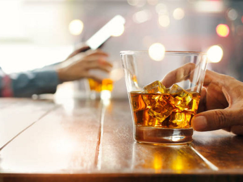 rượu whisky laphroaig 28 năm