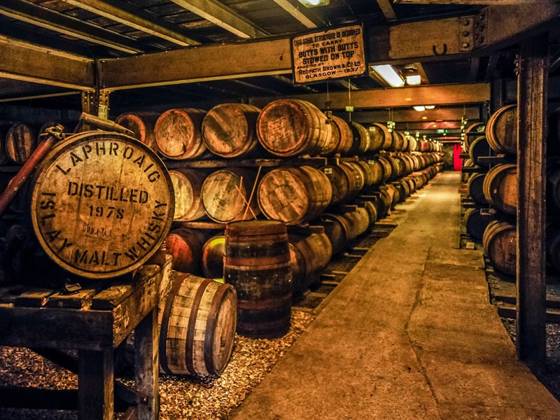 rượu whisky laphroaig 28 năm