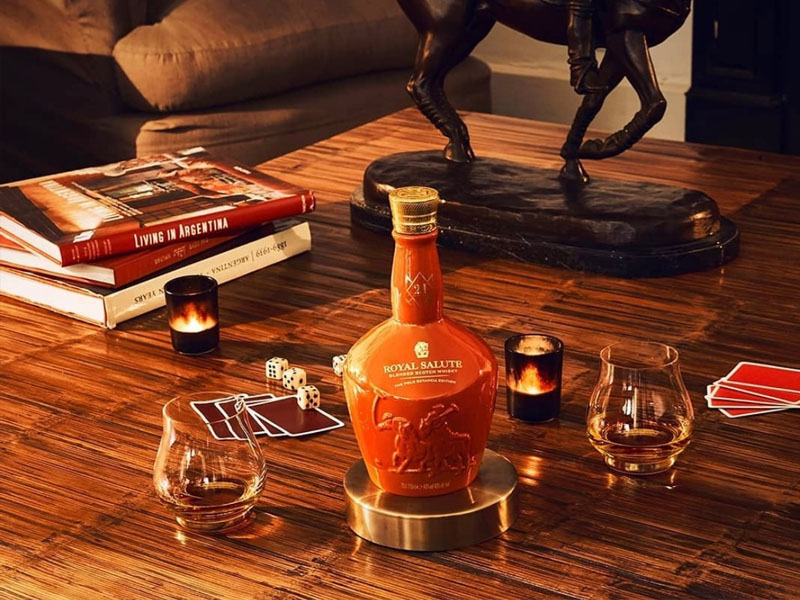 rượu whisky royal salute 21 year the polo estancia edition
