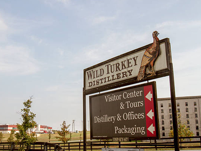 rượu whisky wild turkey master's keep unforgotten