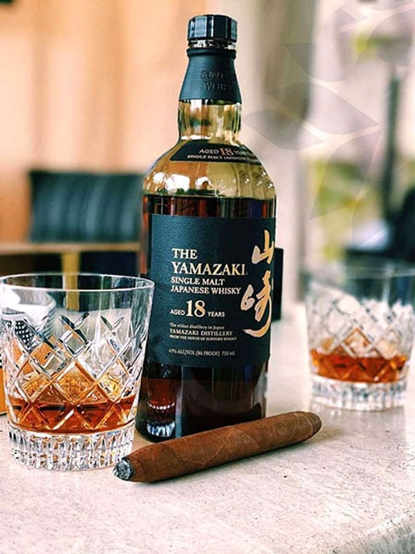 rượu whisky yamazaki 18 năm 