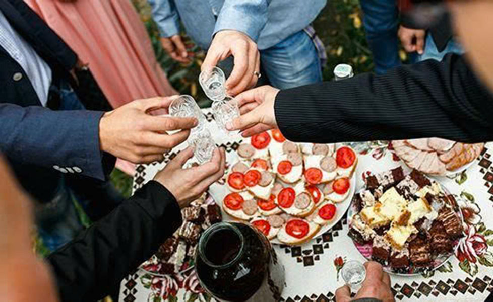 Bí quyết chọn rượu vodka nga chuẩn vị từ chuyên gia Bí quyết chọn rượu vodka nga chuẩn vị từ chuyên gia