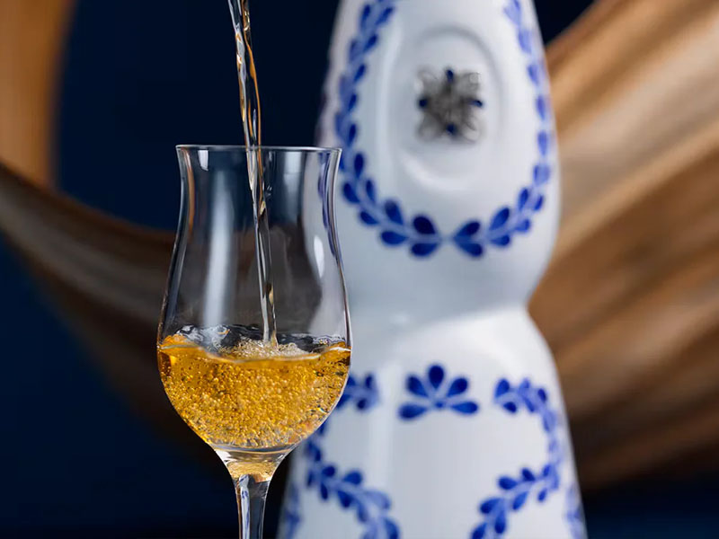 rượu tequila clase azul reposado