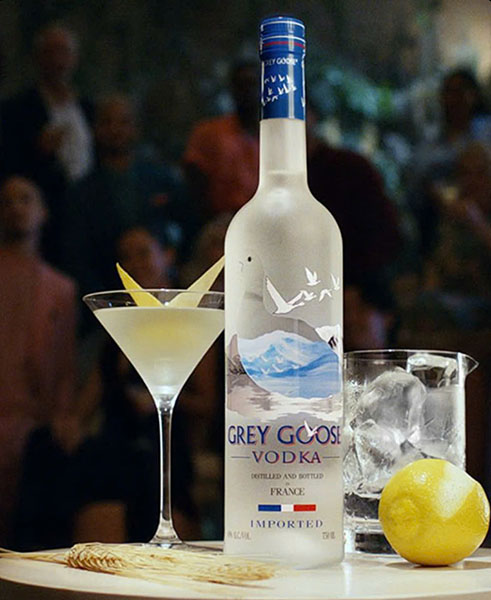 vodka nhập khẩu với vodka nội địa: nên chọn loại nào?